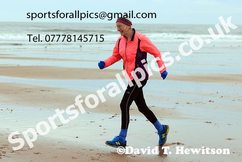 The 2024 Blyth Beach Run, Northumberland.   Photo: David T. Hewitson/Sports for All Pics